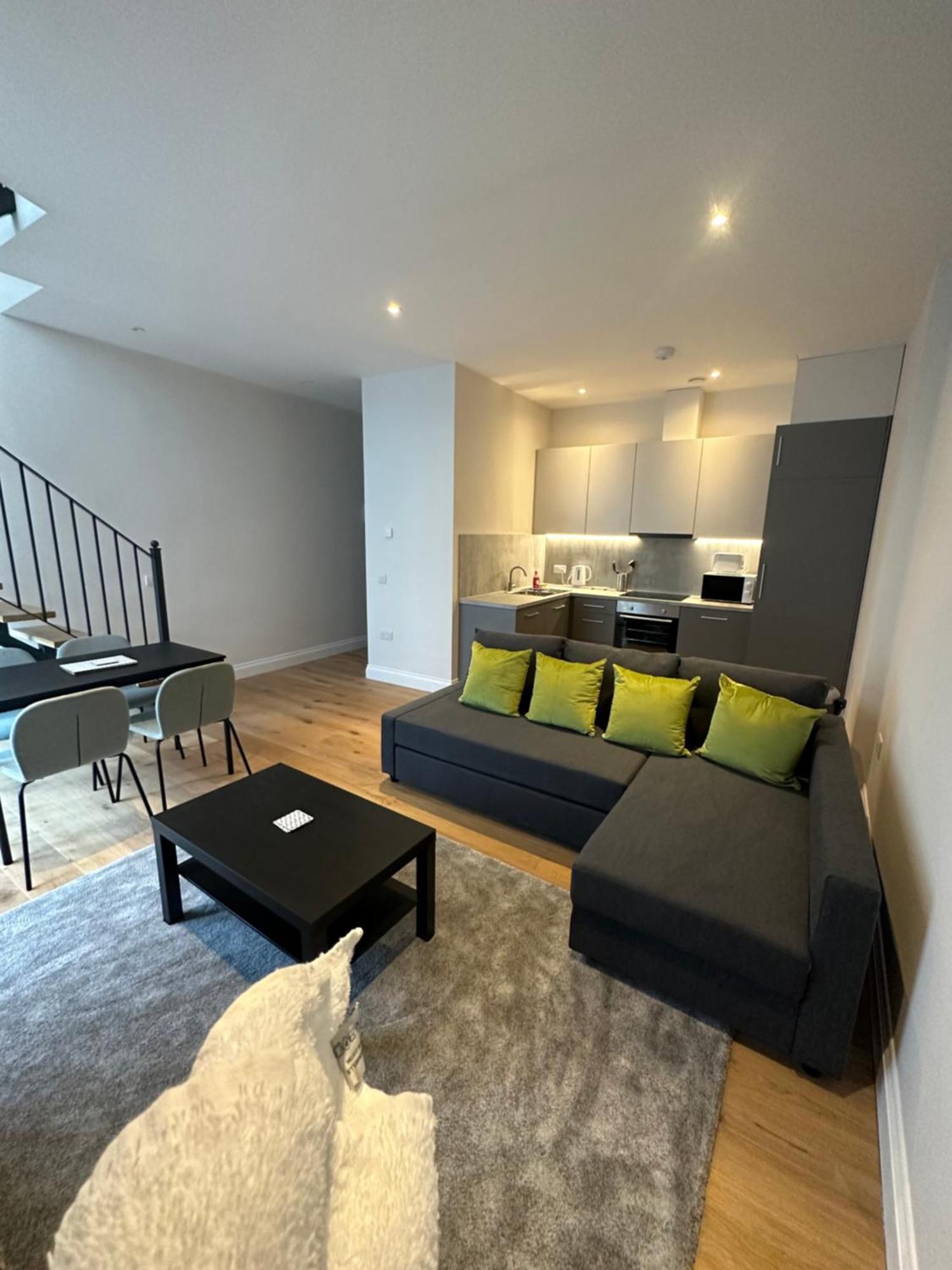 Winchester Street Apartments By Urban Abode Basingstoke Exterior foto
